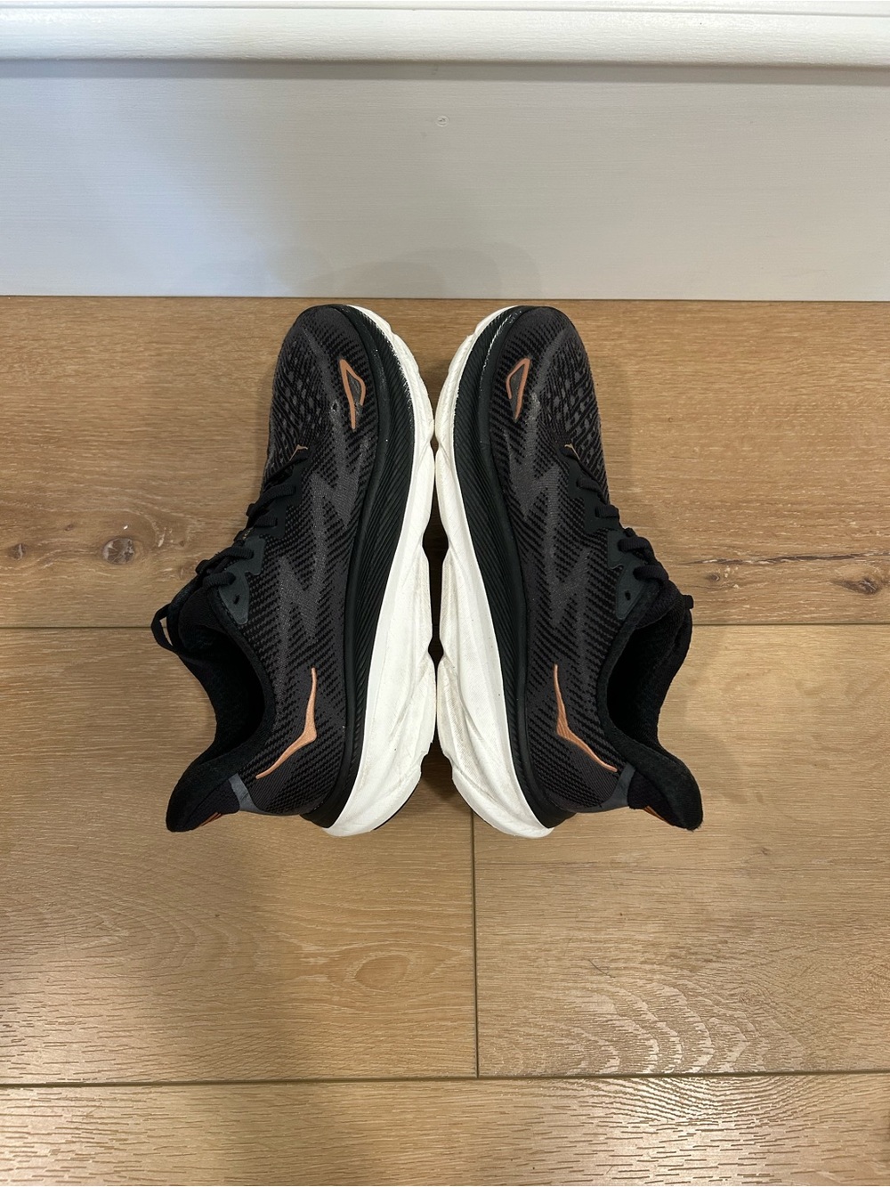 HOKA Women's Clifton 9 - Women’s 7 - Picture 4 of 9